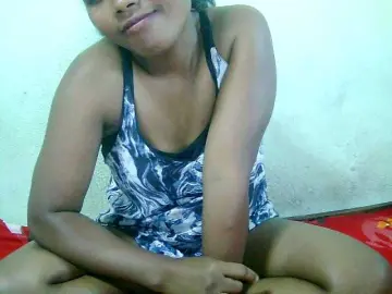 Cathie69  live sex cam