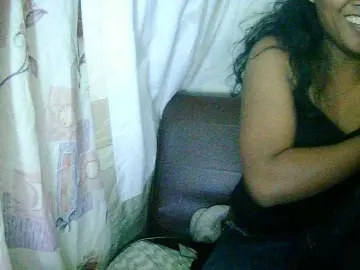 Cathie69  live sex cam