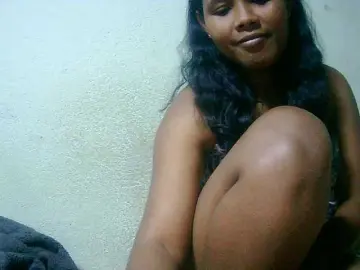Cathie69  live sex cam