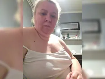 Iremka  live sex cam