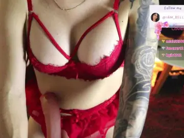 Yourtoybella  live sex cam
