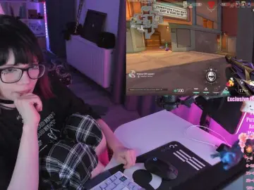 Yumi-Youkai  live sex cam