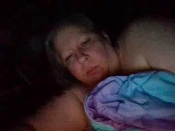 Starlight1983  live sex cam