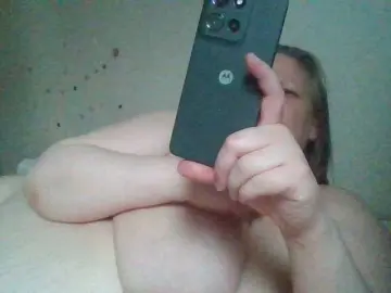 Starlight1983  live sex cam