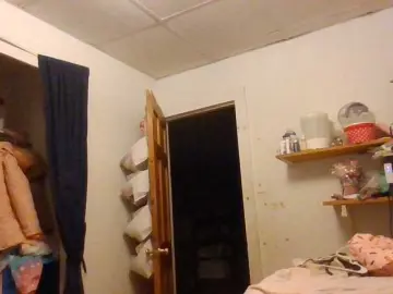 Starlight1983  live sex cam