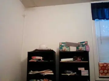 Starlight1983  live sex cam