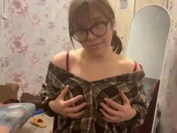 AdelineBordley  live sex cam