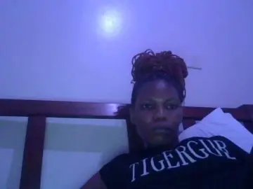 Fridah524  live sex cam