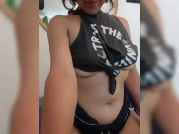 Fruttituttis  live sex cam