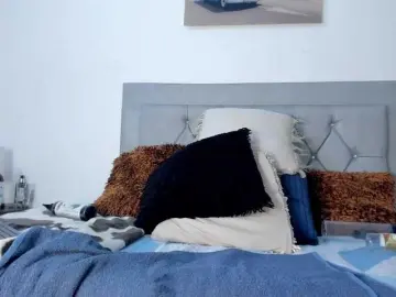 IdalyJohnson  live sex cam