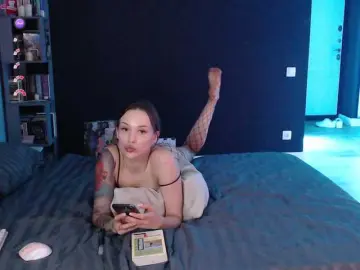 Jade-Lumin  live sex cam