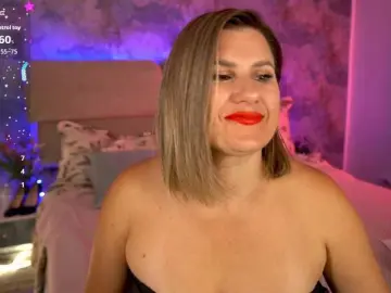 KiraRoxx  live sex cam