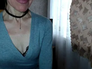 LadyL09  live sex cam