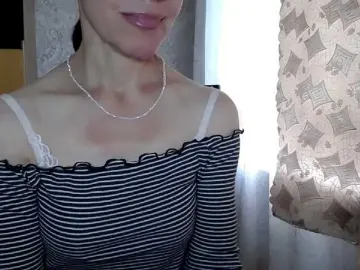 LadyL09  live sex cam