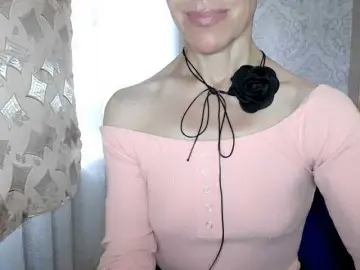 LadyL09  live sex cam