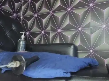 Megann9  live sex cam