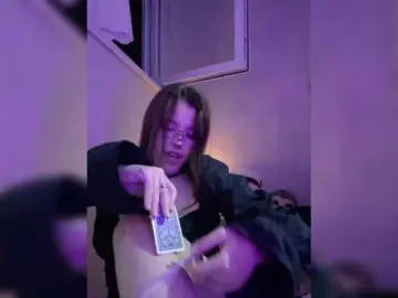 MommyAxFox  live sex cam