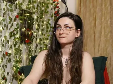 NaughtYHomemadE  live sex cam