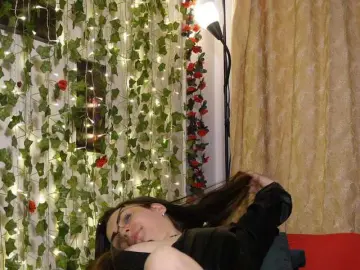 NaughtYHomemadE  live sex cam