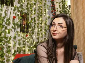 NaughtYHomemadE  live sex cam