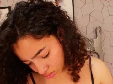 Meganrousx  live sex cam