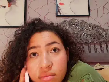 Meganrousx  live sex cam