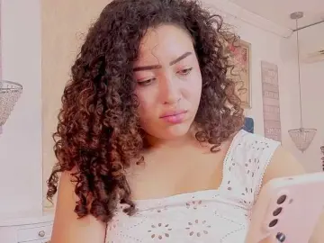 Meganrousx  live sex cam