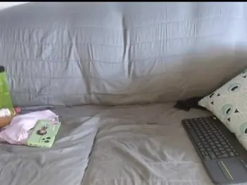 Vanessa-aniston  live sex cam