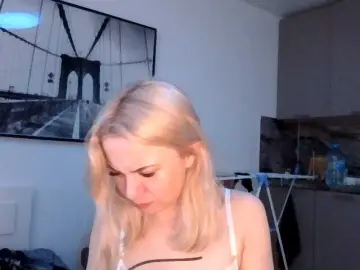 LLeliaMercedes  live sex cam