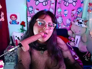 LuluPup  live sex cam