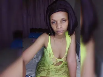 Vee-sexy10  live sex cam