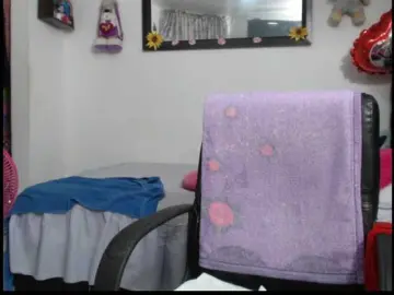Sarah-hot  live sex cam
