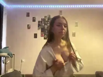 EvalynDetrick  live sex cam