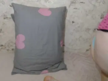 Kristina3  live sex cam