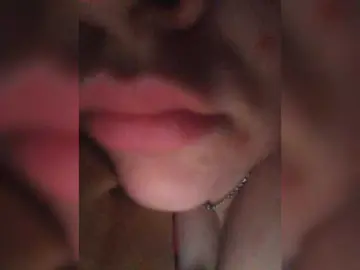 Mari-kis45  live sex cam