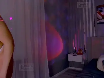 Marisa12  live sex cam