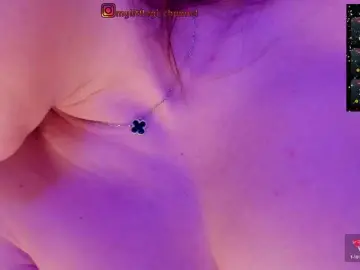 MyLittlegi  live sex cam