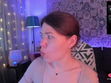 MyLittlegi  live sex cam