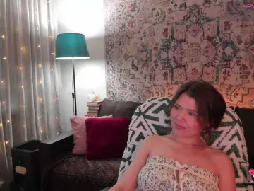 MyLittlegi  live sex cam