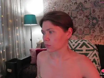 MyLittlegi  live sex cam