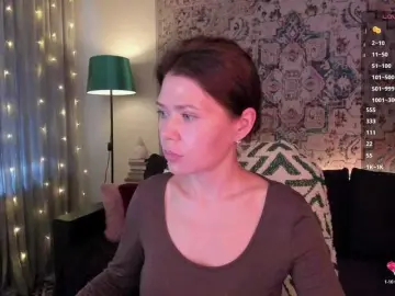 MyLittlegi  live sex cam