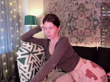 MyLittlegi  live sex cam
