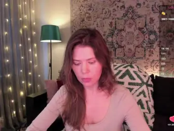 MyLittlegi  live sex cam