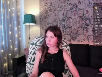 MyLittlegi  live sex cam