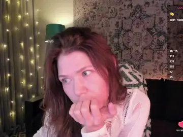MyLittlegi  live sex cam