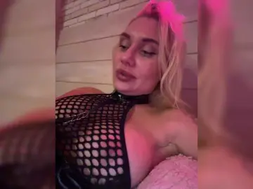 Tvoyasamka77  live sex cam