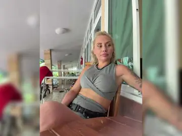 Tvoyasamka77  live sex cam