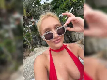 Tvoyasamka77  live sex cam