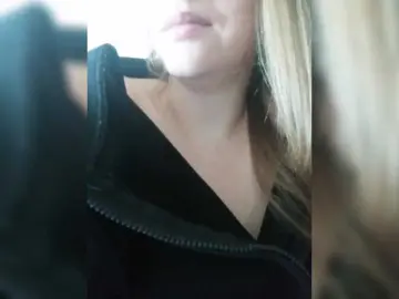 Viktoria-play  live sex cam
