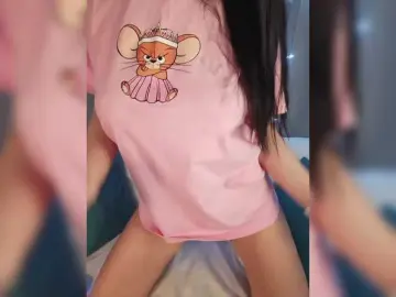 Ksenia7723  live sex cam